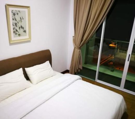 Bay Resort Condominium