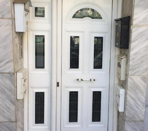 Cosy Seaside Apartment