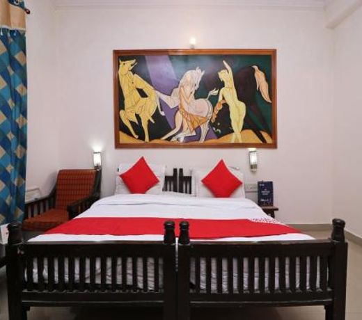 OYO 17284 Hotel Vrindavan Palace