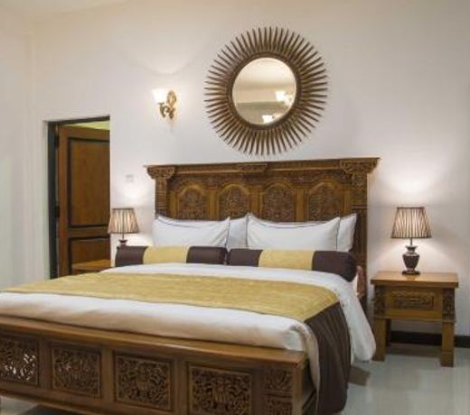 Eagle Regency Hotel