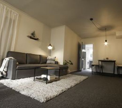 Simple Guest House - Central Location