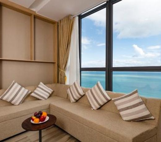 Emerald Bay Hotel and Spa