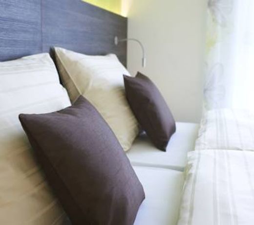 eee Hotel Traun