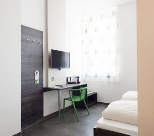 eee Hotel Traun