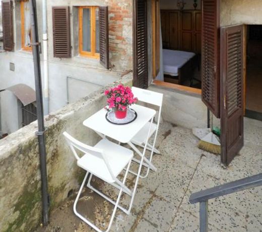 Cheap Apartment in The Old Village