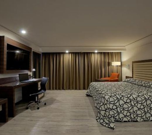 Econo Express Hotel