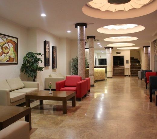 IQ Marmaris Hotel