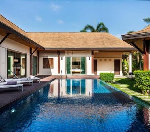 Emerald Pool Villa