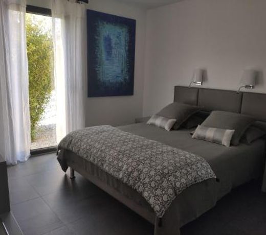 Villa Otilia-Bed and Breakfast-Chambres d'hÃ´tes en Provence