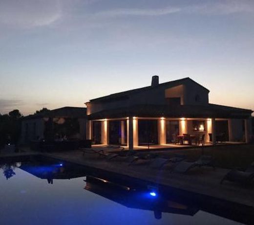 Villa Otilia-Bed and Breakfast-Chambres d'hÃ´tes en Provence