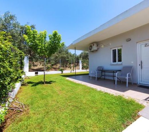 Dimitra Apartments