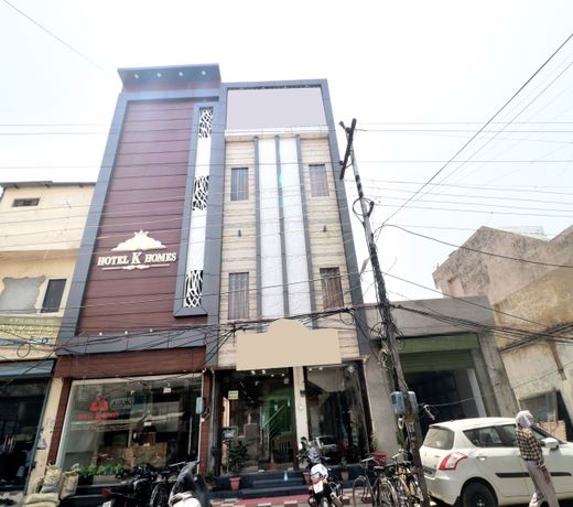 OYO 15653 Hotel Sukh Regency