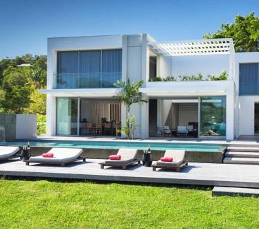 Luxury waterfront villa MQFR08