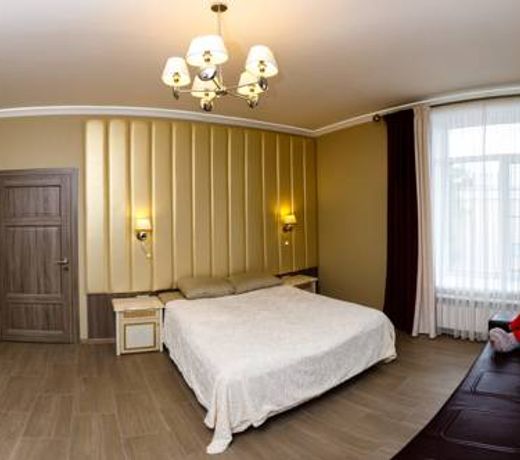 Hotel "Vernissage"