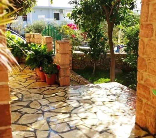 Altin skrapari guesthouse