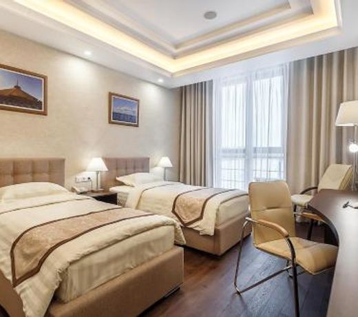 China Merchants Huashang Business Center