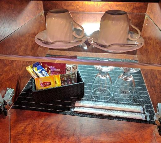 Hotel Metro (Adult Only)