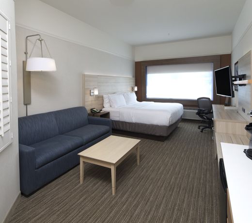 Holiday Inn Express & Suites - Auburn, an IHG Hotel