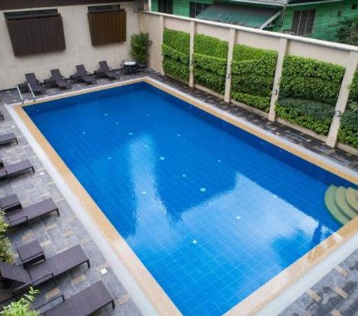 Tropicana Suites