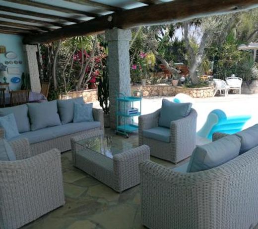 Villa Lanthana, 2 storeys, detached