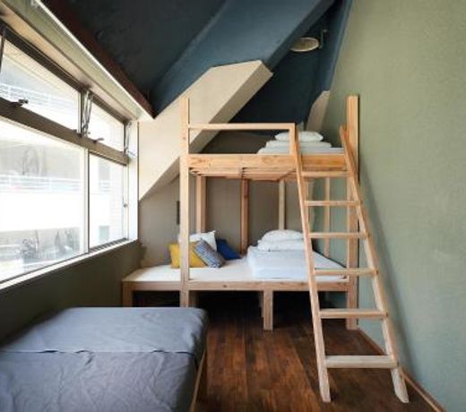 Iruka Hostel