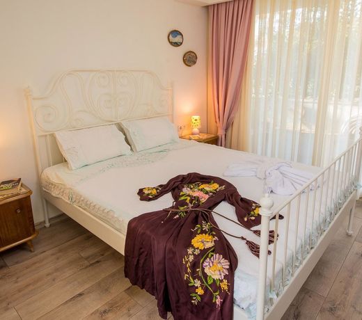 Destina Hotel