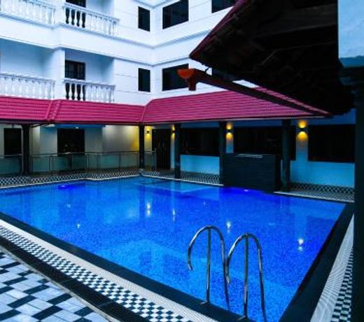 NearBy Hotel