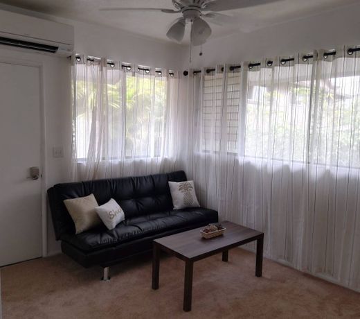 * Private Unit, Beautiful Views, Free Parking *