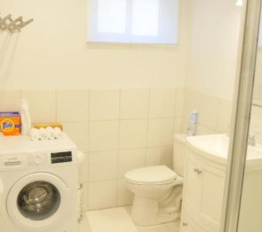 Applewood Gardens Apartment