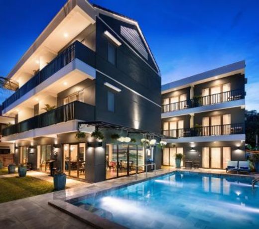 The Blue Alcove Hotel