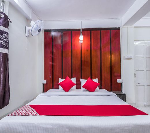 OYO 16152 Home Away Home