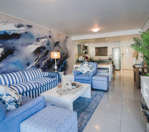 Luxury city apartment with mountain views