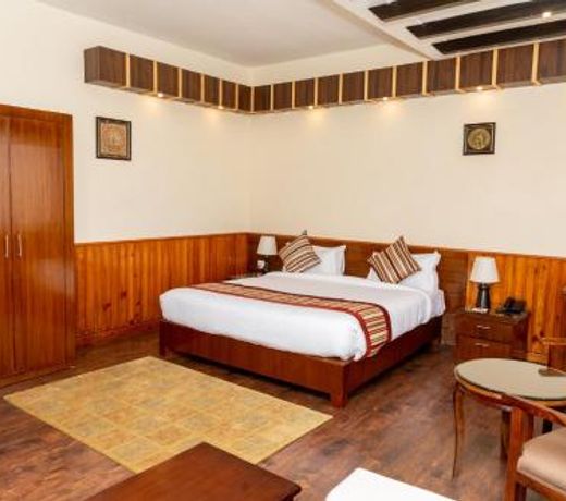 Hotel Mukhum International