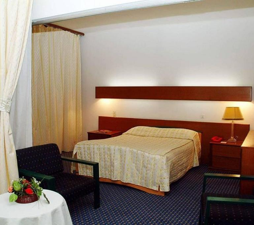 HOTEL CHELIA