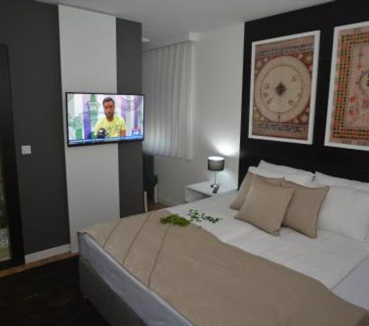 Apart Hotel Family