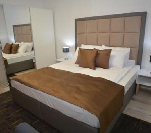 Apart Hotel Family