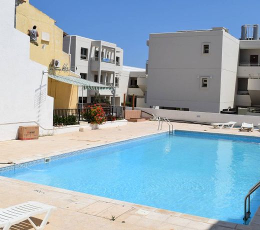 Freminore Apts.