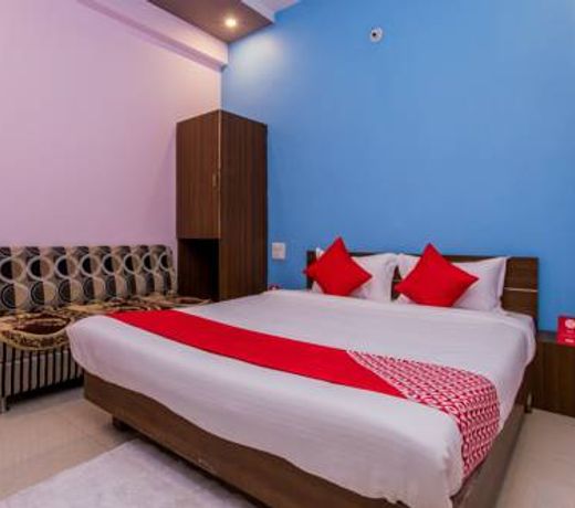 OYO 15569 Hotel Manorama Palace