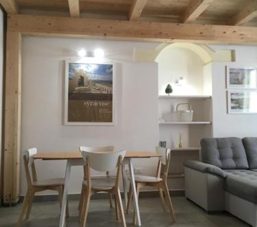 Casa Leone 01