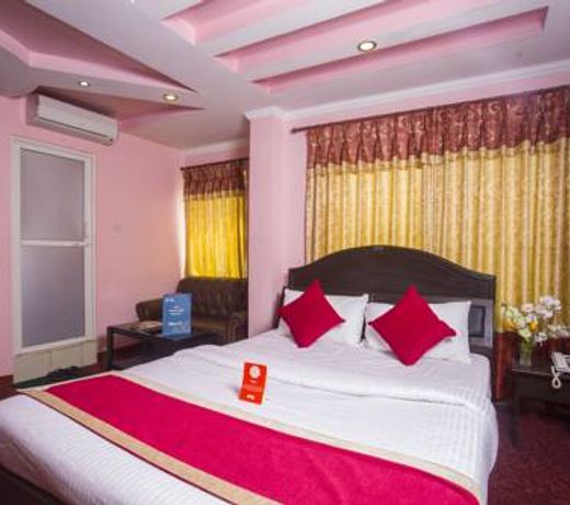 OYO 161 Ram Janaki Hotel