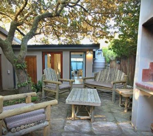 Grants Place