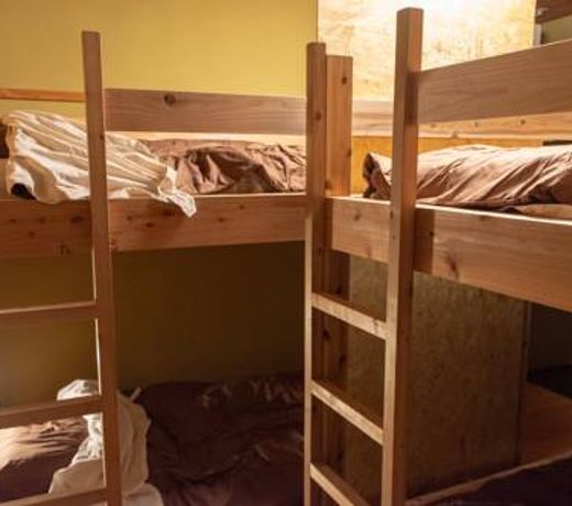 HOSTEL perch