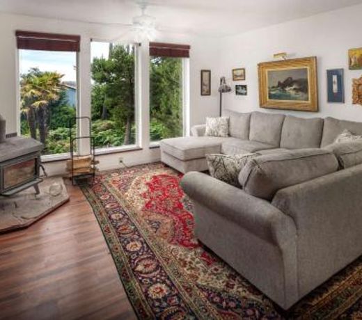 Fernglen Forested Beach Retreat