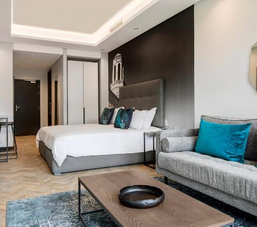 The Onyx Apartment Hotel