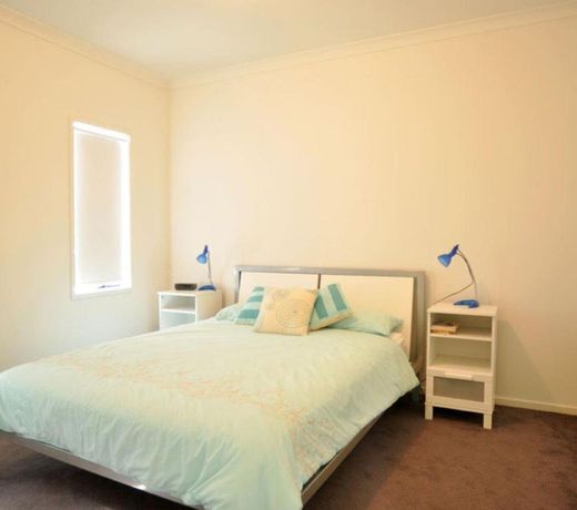 Chiaro Villa - Surf Side