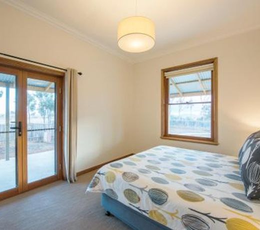 Flinders Bush Retreats