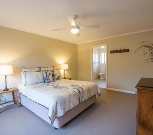 Flinders Bush Retreats