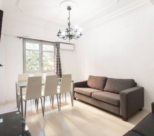 WIFI. Well located. Private Terrace