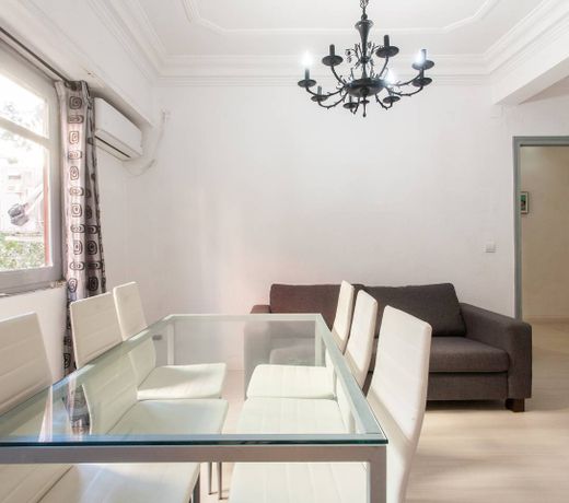 WIFI. Well located. Private Terrace