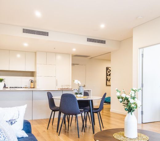 New 3 bedrooms next to the largest shopping mall